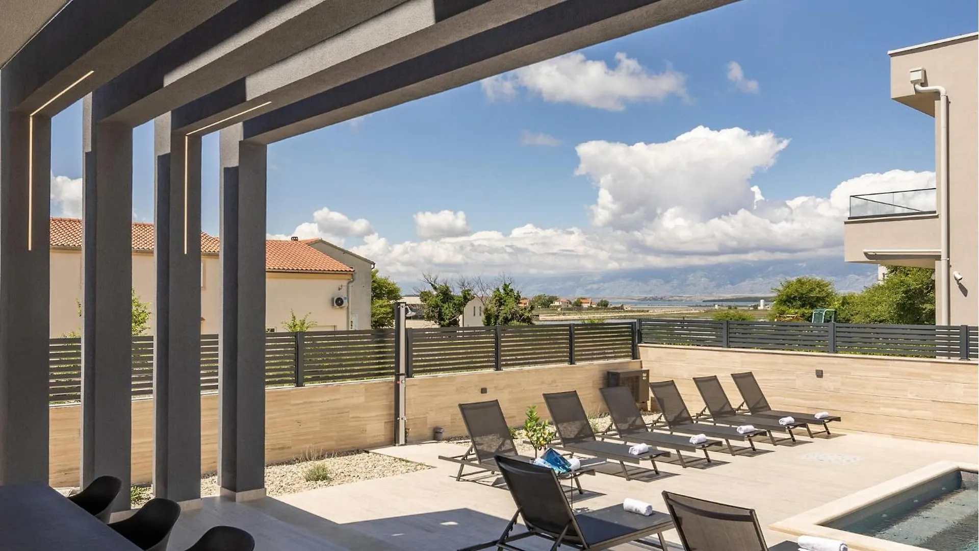 Holiday home Awesome Home In Nin With House Sea View